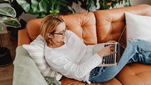 WakeUp AdsHub, online hirdetésfeladás